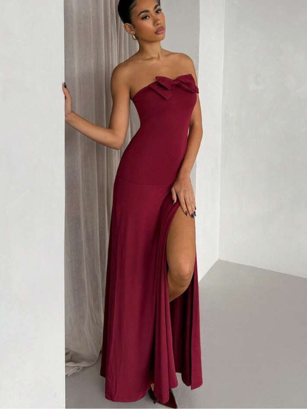 Strapless Burgundy Bow-Accent Evening Gown NEW 🏷️ - Picture 4 of 4